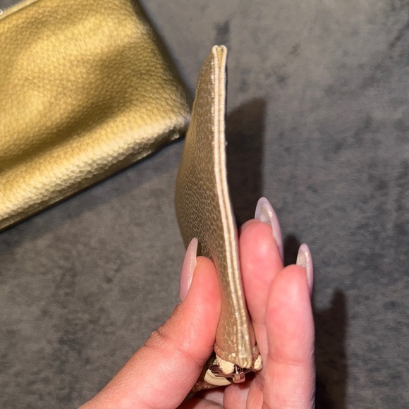EXPRESS- Gold Textured Clutch Set - Picture 15 of 17